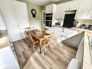 Photo 26- click for photo gallery